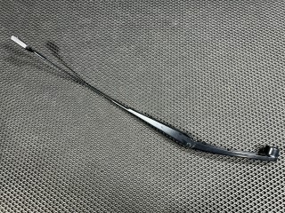 щеткодержатель (поводок стеклоочистителя, дворник) Chevrolet Trax 2 поколение 2024, 1.2 л., бензин, АКПП, внедорожник 5 дв., передний привод, 42734491