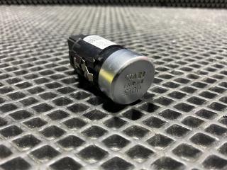 кнопка запуска двигателя Audi A4 B9 2016, 2.0 л., CYRB, бензин, АКПП, универсал, 8W1905217F, 8W1905217