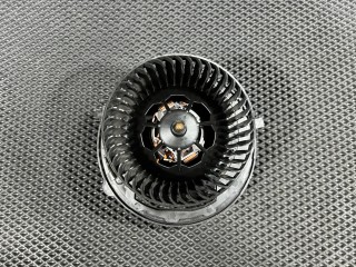 моторчик печки Volkswagen Taos 1 поколение 2023, 1.5 л., DNKA, бензин, АКПП, внедорожник 5 дв., передний привод, 5Q1819021H