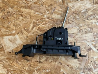 кулиса Volkswagen Tiguan 2 поколение [рестайлинг] 2024, 2.0 л., DTEA, бензин, АКПП, внедорожник 5 дв., полный привод, 5QF713023E