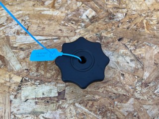 крепление запаски Audi A8 D4/4H [рестайлинг] 2013, 4.0 л., CEUA, бензин, АКПП, седан, 4H0803899C