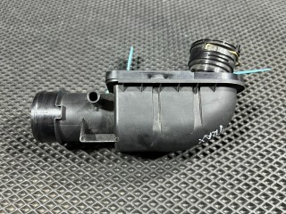 патрубок воздушного фильтра Chevrolet Trax 2 поколение 2024, 1.2 л., бензин, АКПП, внедорожник 5 дв., передний привод, 42730118