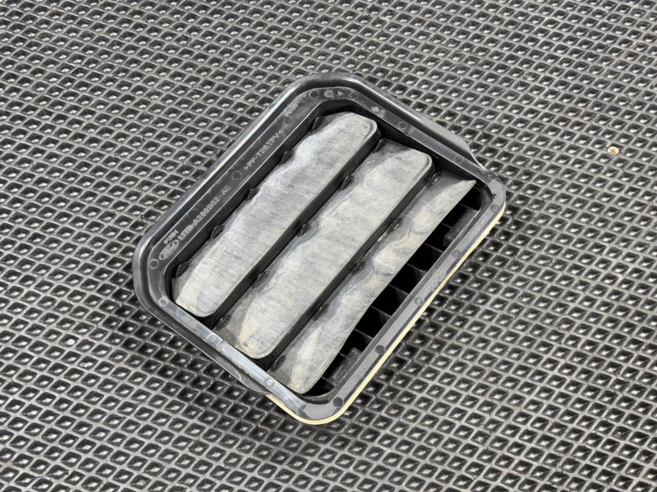 клапан вентиляции кузова Ford Bronco Sport 1 поколение 2021, 1.5 л., бензин, АКПП, внедорожник 5 дв., L1TB-A280B62-AC - фото №1