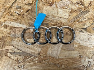 эмблема Audi A8 D4/4H [рестайлинг] 2013, 4.0 л., CEUA, бензин, АКПП, седан, 4H0853742A