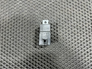 реле (прочие) Volkswagen Taos 1 поколение 2023, 1.5 л., DNKA, бензин, АКПП, внедорожник 5 дв., передний привод, 3B0951253