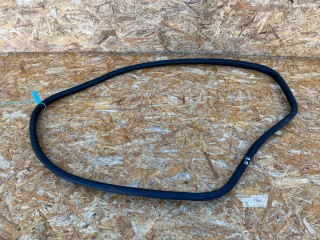 уплотнитель двери Chevrolet Trax 2 поколение 2024, 1.2 л., LIH, бензин, АКПП, внедорожник 5 дв., передний привод, 42805589