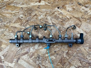 топливная рампа BMW 7 серия G11/G12 2017, 3.0 л., B57 D30 A, дизель, АКПП, седан, 857156901