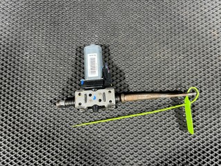 моторчик регулировки сиденья Land Rover Range Rover 4 поколение 2013, 3.0 л., бензин, АКПП, внедорожник 5 дв., 984685106