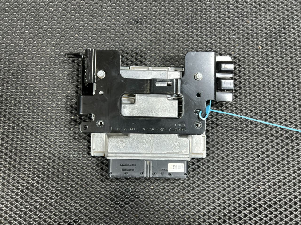 блок управления двигателем Kia Sorento 4 поколение 2023, 2.0 л., G4KA, бензин, АКПП, внедорожник 5 дв., передний привод, 39199-2S002 - фото №1