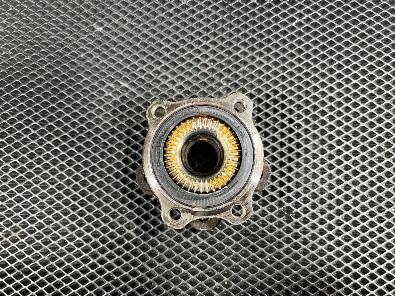 ступица задняя BMW 7 серия G11/G12 2017, 3.0 л., B57 D30 A, дизель, АКПП, седан, 31202408656, 31206879159 - фото №1