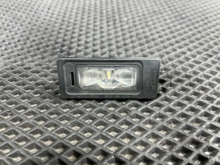 подсветка номера Volkswagen Taos 1 поколение 2023, 1.5 л., DNKA, бензин, АКПП, внедорожник 5 дв., передний привод, 5NA943021