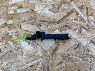 Крепление бампера переднего Land Rover Range Rover Sport 2 поколение 2016, 5.0 л., 508PN, бензин, АКПП, седан, DK6216F073BD