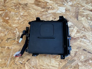 Беспроводное зарядное устройство Kia K5 3 поколение [рестайлинг] 2025, 2.5 л., бензин, АКПП, седан, полный привод, 95560-L2500, 84684L2AB0