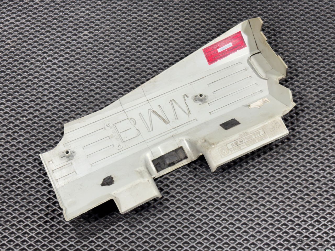 декоративная крышка двигателя BMW 7 серия E65/E66/E67 2004, 4.8 л., N62 B48 A, бензин, седан, 11127508777 - фото №1