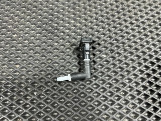 форсунка омывателя лобового стекла Chevrolet Trax 2 поколение 2024, 1.2 л., бензин, АКПП, внедорожник 5 дв., передний привод, 42734806