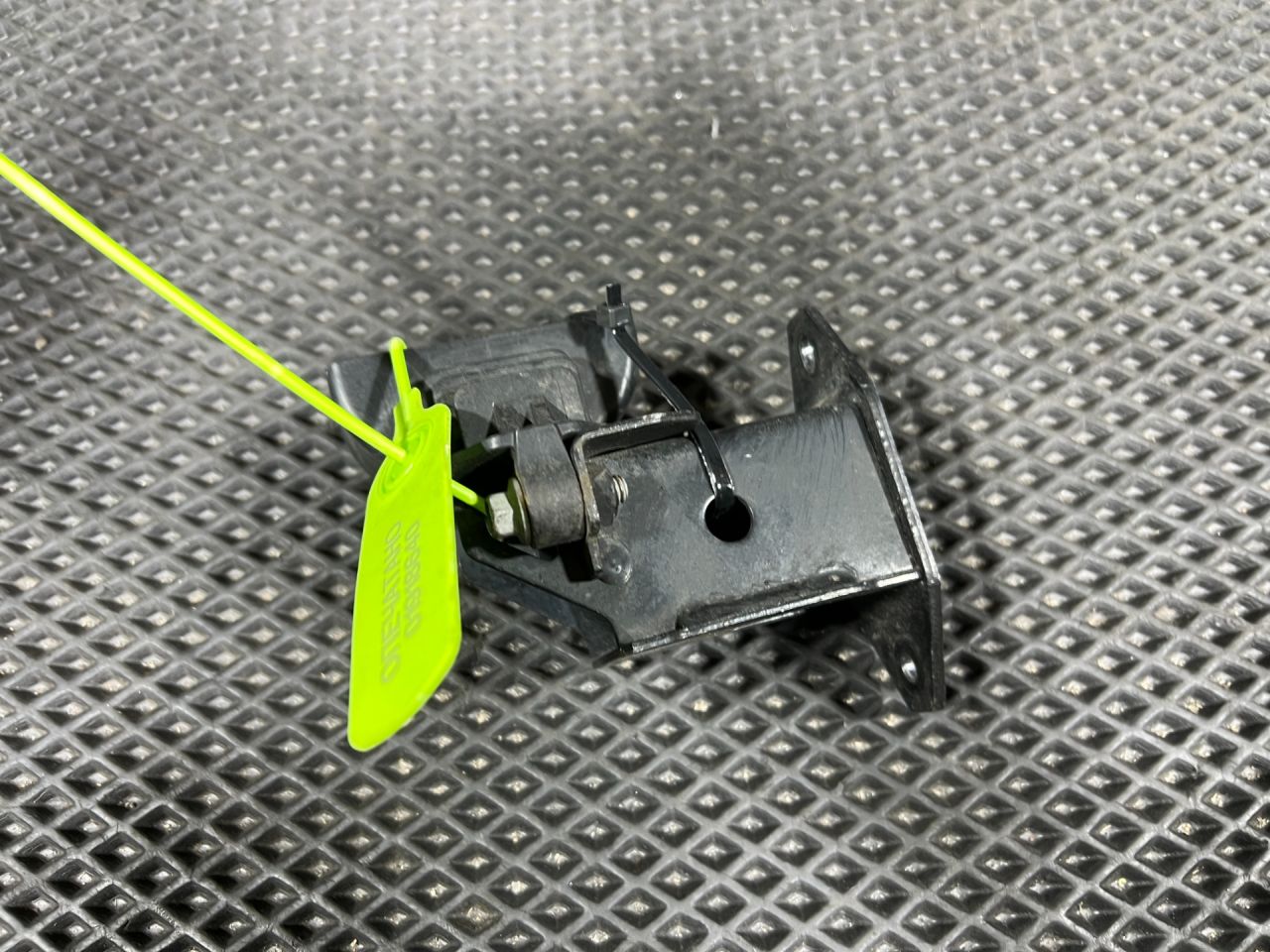 кронштейн радиатора Jaguar XF X260 2017, 3.0 л., бензин, АКПП, седан, T2H3711, T2H42340, T2H30031, T2H44767, T2H25175, T2H53098, GX738A291CD, T2H4076 - фото №1