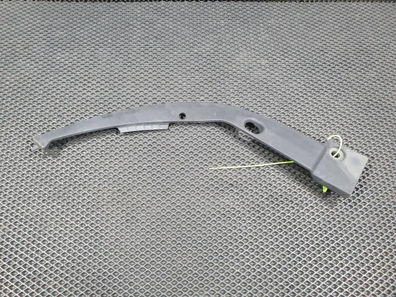 уплотнитель подкапотного пространства Land Rover Range Rover Sport 2 поколение L494 2017, 3.0 л., дизель, АКПП, внедорожник 5 дв., DK628C390AC, LR098769 - фото №1