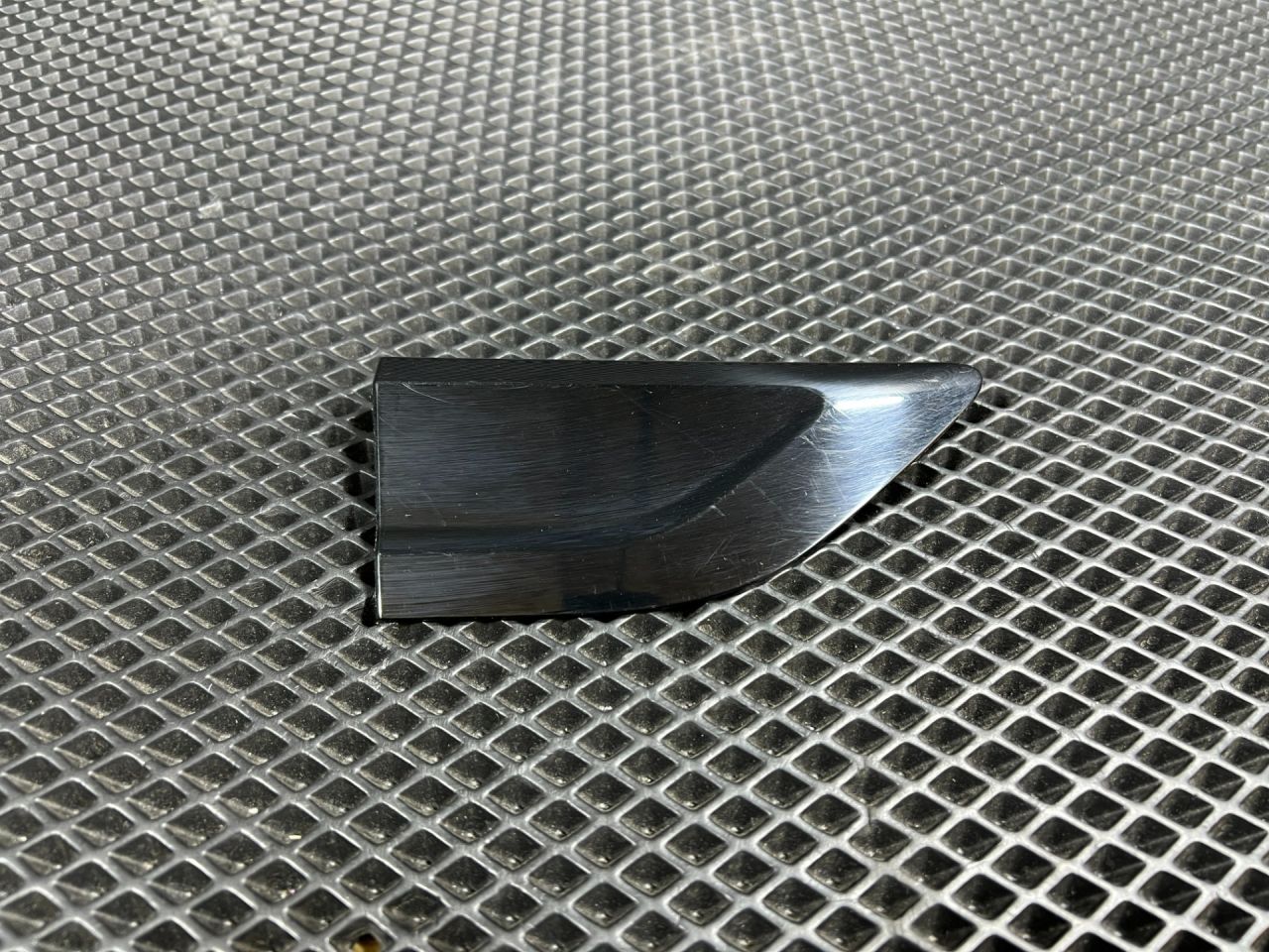 молдинг крыла Kia Sorento 4 поколение 2023, 2.5 л., бензин, АКПП, внедорожник 5 дв., передний привод, 877F4R5100 - фото №1