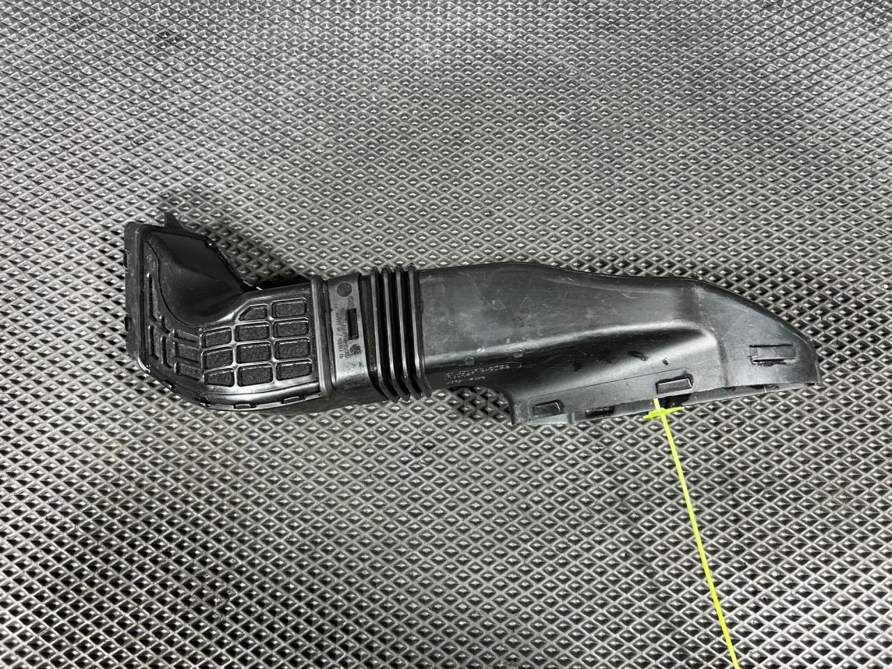 патрубок воздушного фильтра Jaguar XE 1 поколение X760 2015, 3.0 л., AJ 126, бензин, АКПП, седан, T4A2599, T2H2693, GX739A675BB, T2H1948, GX739A675DC - фото №1