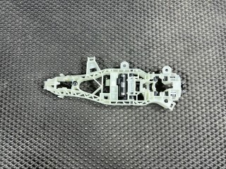 скелет ручки двери передней правой Chevrolet Trax 2 поколение 2023, 1.2 л., LIH, бензин, АКПП, внедорожник 5 дв., 42803028