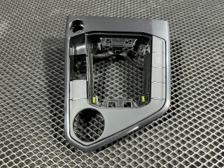 Декоративная накладка центральной консоли Volkswagen Tiguan 2 поколение [рестайлинг] 2024, 2.0 л., DTEA, бензин, АКПП, внедорожник 5 дв., полный привод, 5NN864263B