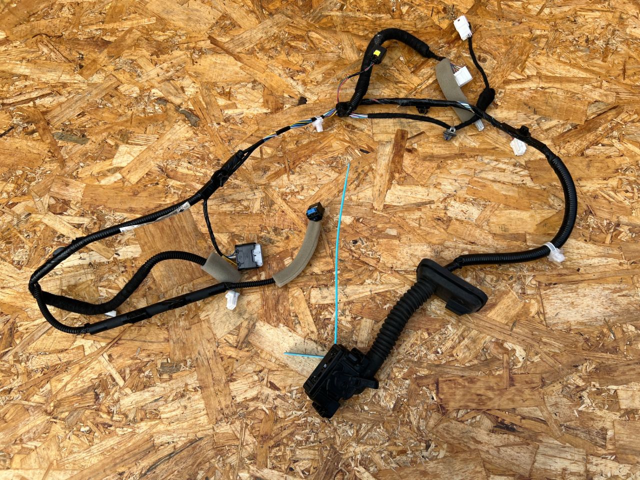 дверная проводка Nissan Rogue T33 2023, 1.5 л., KR15, бензин, АКПП, внедорожник 5 дв., передний привод, 241256RF6A - фото №1