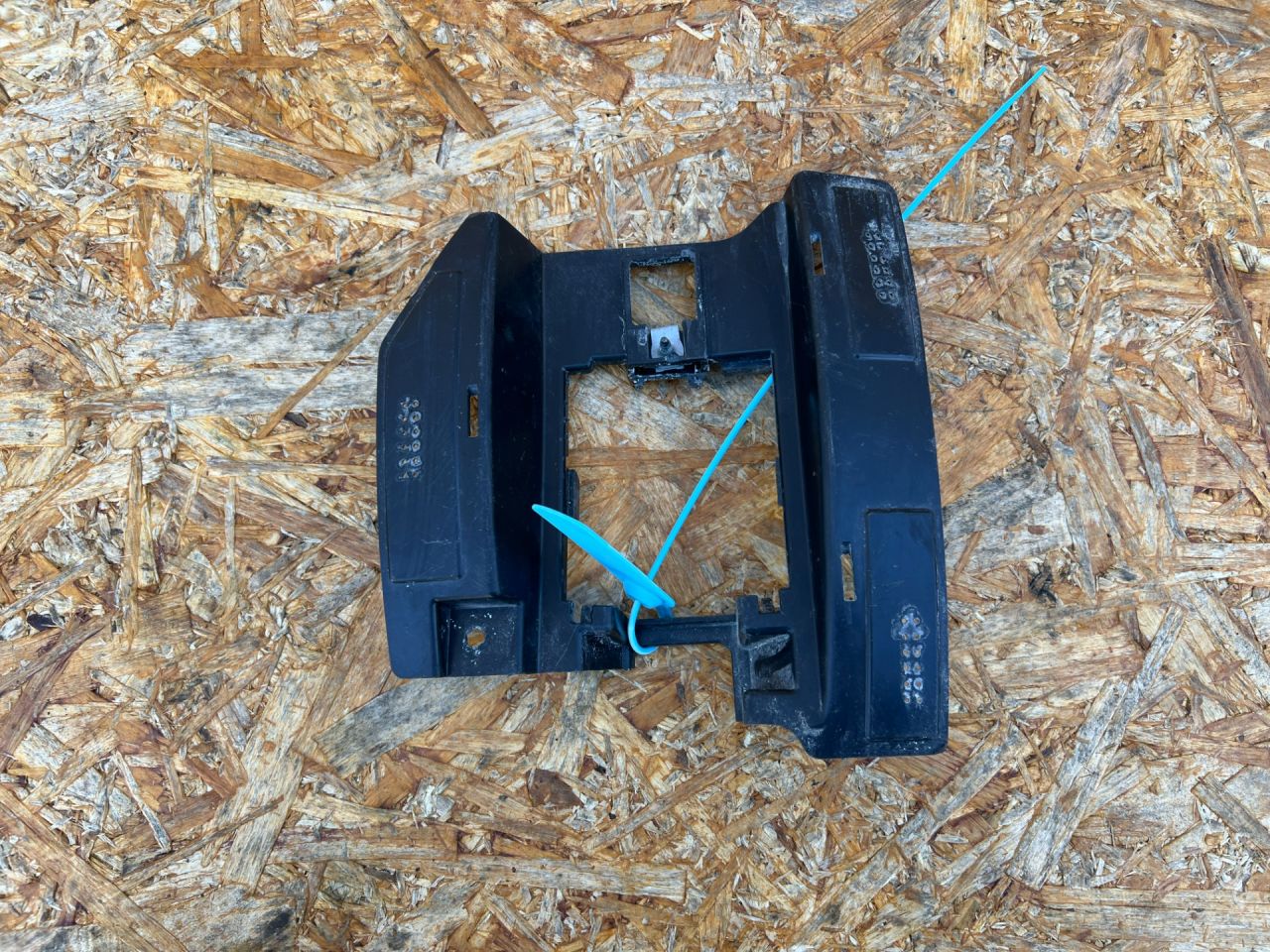 датчик мертвых (слепых) зон Chevrolet Trax 2 поколение 2023, 1.2 л., LIH, бензин, АКПП, внедорожник 5 дв., 42780286 - фото №1