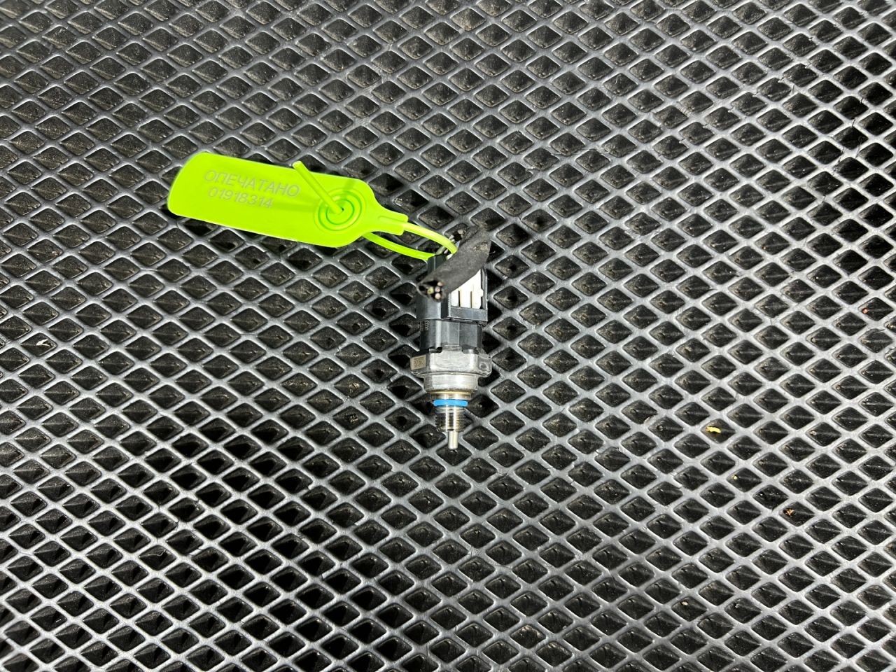 датчик давления топлива Ford Bronco Sport 1 поколение 2020, 1.5 л., бензин, АКПП, внедорожник 5 дв., HX7G-9G756-AB - фото №1