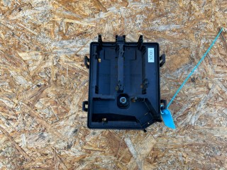 короб предохранителей Chevrolet Trax 2 поколение 2024, 1.2 л., бензин, АКПП, внедорожник 5 дв., передний привод, 42833146