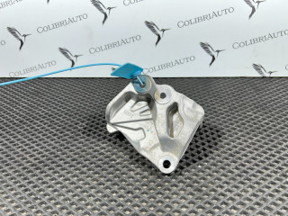 кронштейн клапана EGR Nissan Rogue T33 2022, 1.5 л., KR15, бензин, АКПП, внедорожник 5 дв., 147176RC2B