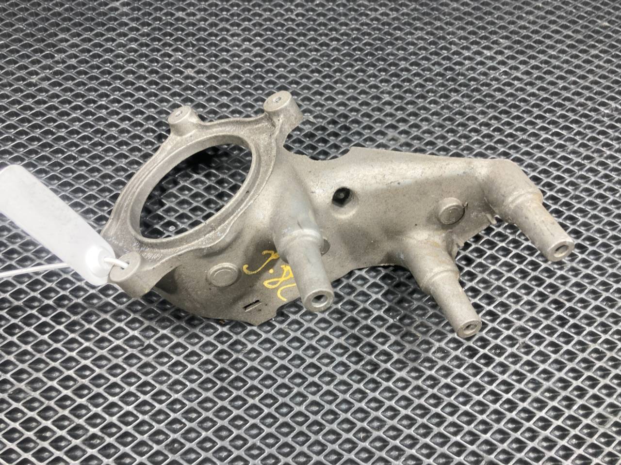 кронштейн (крепление) Porsche Cayenne 955 2006, 4.5 л., M 48.00, бензин, АКПП, внедорожник 5 дв., 7L5131081 - фото №1