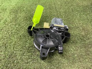 моторчик стеклоподъемника передний левый Porsche Macan 1 поколение 95B 2016, 3.0 л., MCT.MA, бензин, АКПП, внедорожник 5 дв., 5Q0959801A, 0130822715, E850202097, 0130822715