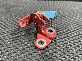 петля двери Buick Encore GX 1 поколение [рестайлинг] 2024, 1.3 л., бензин, АКПП, внедорожник 5 дв., 13590932, 13590931