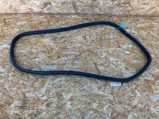 уплотнитель двери Chevrolet Trax 2 поколение 2023, 1.2 л., LIH, бензин, АКПП, внедорожник 5 дв., 42805589