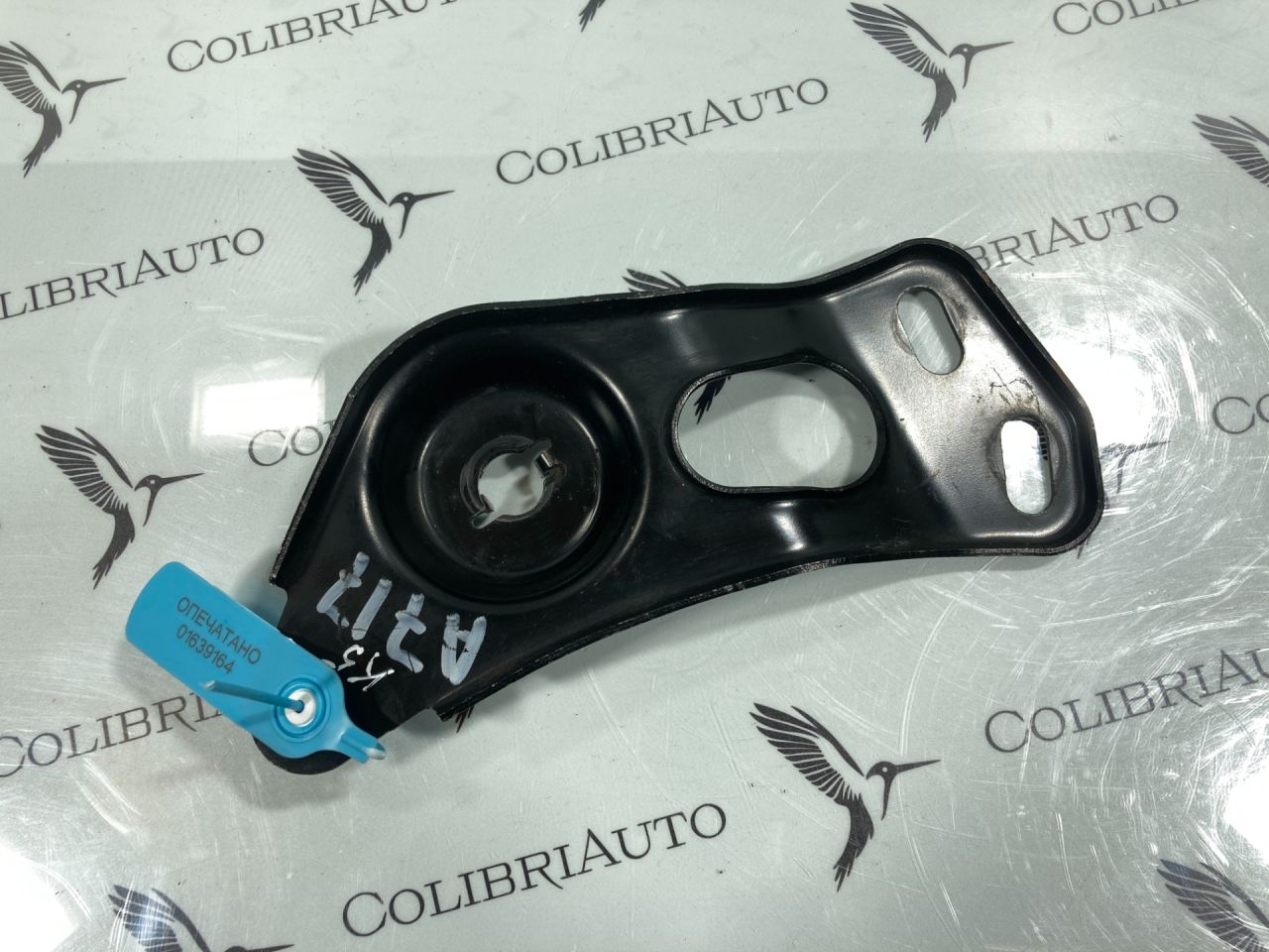 Кронштейн балки Kia K5 3 поколение 2022, 1.6 л., G4FP, бензин, АКПП, седан, 62471L1500 - фото №1