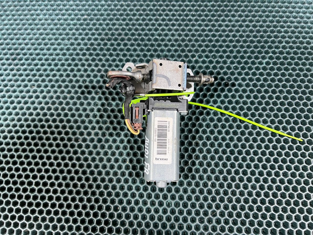 моторчик регулировки сиденья Audi A5 F5 2019, 3.0 л., бензин, АКПП, купе, C20375-102, 3Q0959248 - фото №1