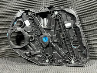 стеклоподъемник передний левый Kia Sorento 4 поколение 2023, 2.0 л., G4KA, бензин, АКПП, внедорожник 5 дв., передний привод, 5XYRH4LF5PG185254, 82471R5010, 4KW8214KM00