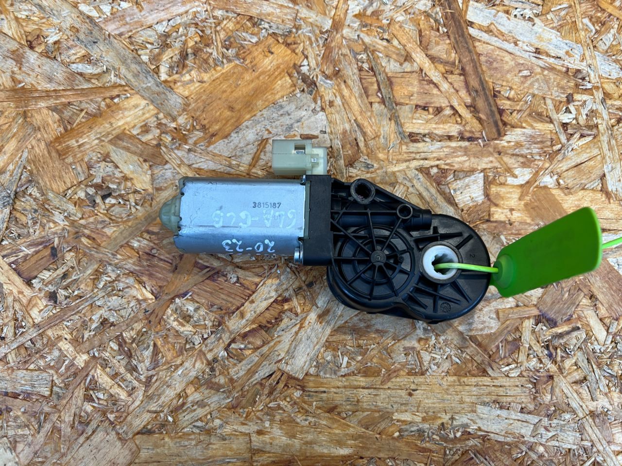 моторчик регулировки сиденья Mercedes-Benz GLB-Класс 1 поколение 2020, 2.0 л., бензин, АКПП, внедорожник 5 дв., 0390207087 - фото №1