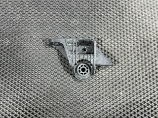 кронштейн радиатора Chevrolet Trax 2 поколение 2024, 1.2 л., бензин, АКПП, внедорожник 5 дв., передний привод, 42832563