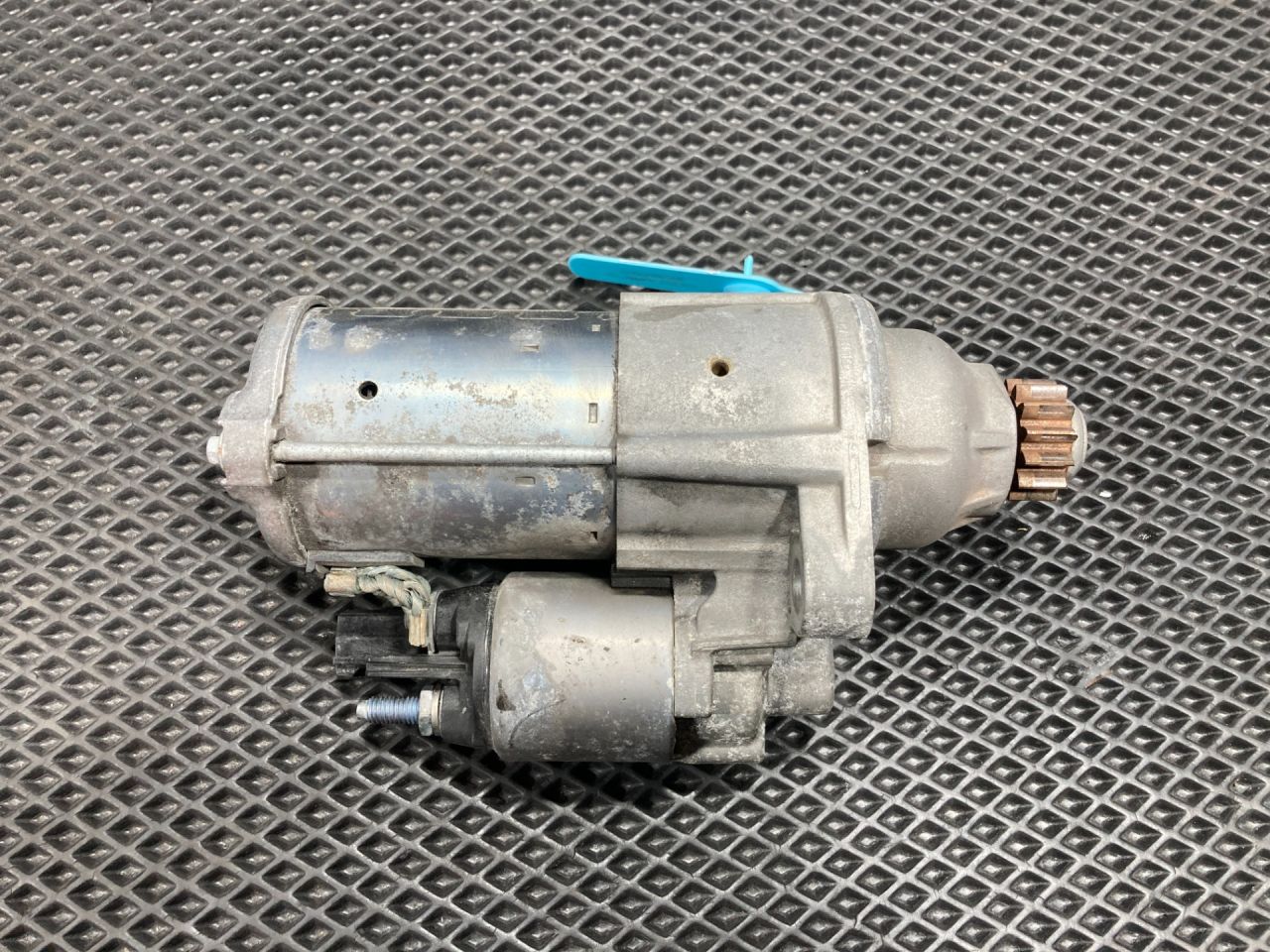 стартер Volkswagen Taos 1 поколение 2021, 1.5 л., DNKA, бензин, АКПП, внедорожник 5 дв., 0AM911022C - фото №1