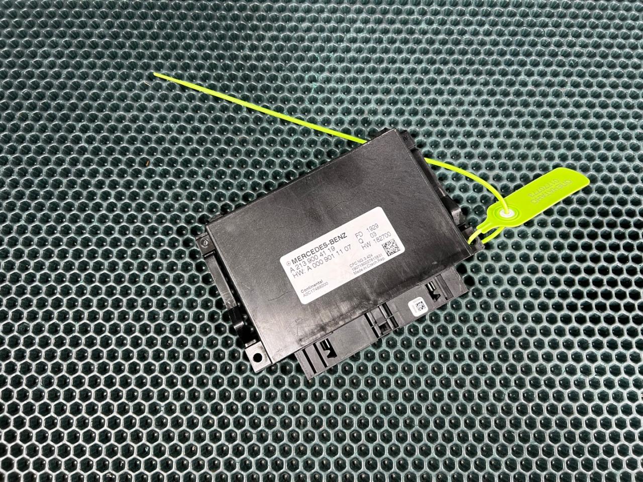 блок управления АКПП Mercedes-Benz E-Класс W213/S213/C238/A238 2019, 2.0 л., M 274.920, бензин, A2139004119, A0009011107 - фото №1