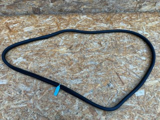 уплотнитель двери Chevrolet Trax 2 поколение 2024, 1.2 л., LIH, бензин, АКПП, внедорожник 5 дв., передний привод, 42708691