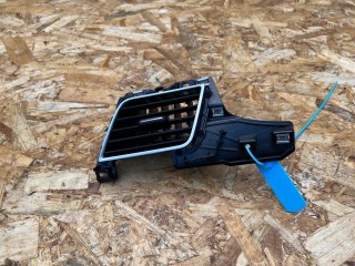 дефлектор обдува салона Audi A8 D4/4H [рестайлинг] 2013, 4.0 л., CEUA, бензин, АКПП, седан, 4H1820901A