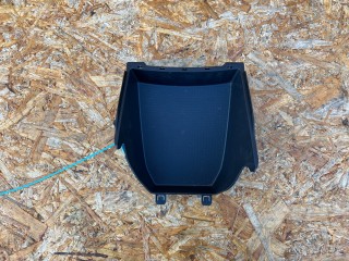 бардачок Chevrolet Trax 2 поколение 2024, 1.2 л., бензин, АКПП, внедорожник 5 дв., передний привод, 42789282