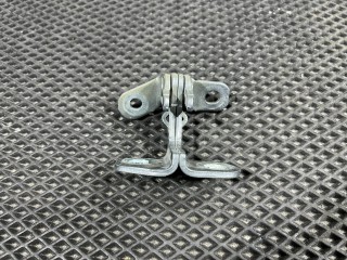 петля двери Chevrolet Trax 2 поколение 2024, 1.2 л., бензин, АКПП, внедорожник 5 дв., передний привод, 13590931