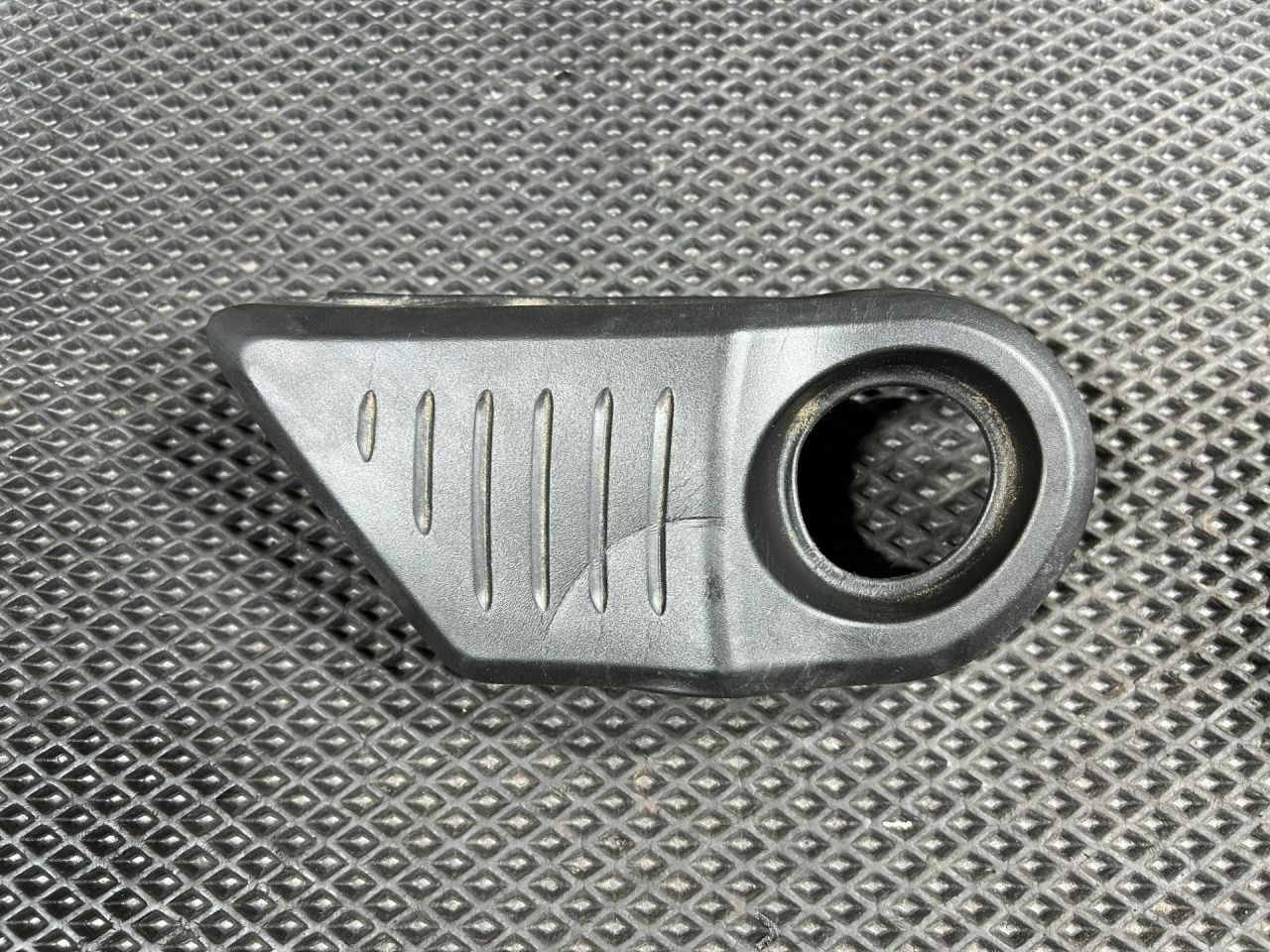 декоративная крышка двигателя Volkswagen Taos 1 поколение 2023, 1.5 л., DNKA, бензин, АКПП, внедорожник 5 дв., передний привод, 05E103729C - фото №1