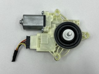 моторчик стеклоподъемника передний правый BMW X5 G05 2022, 3.0 л., B58B30P, бензин, АКПП, внедорожник 5 дв., 9450070, 61359450070