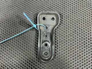 Кронштейн балки Volkswagen Taos 1 поколение 2023, 1.5 л., DNKA, бензин, АКПП, внедорожник 5 дв., передний привод, 5Q0199518G