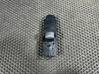 кнопка стеклоподъемника двери Chevrolet Trax 2 поколение 2024, 1.2 л., бензин, АКПП, внедорожник 5 дв., передний привод, 84513460, 23308159, 26218342