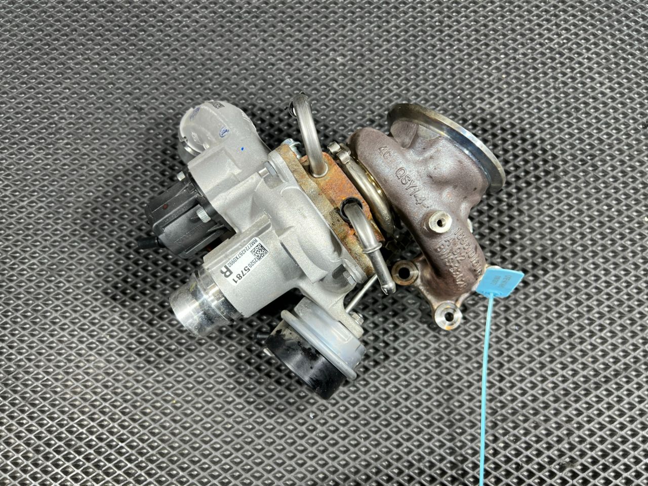 турбина Chevrolet Trax 2 поколение 2024, 1.2 л., LIH, бензин, АКПП, внедорожник 5 дв., передний привод, 25205781, 12704391 - фото №1